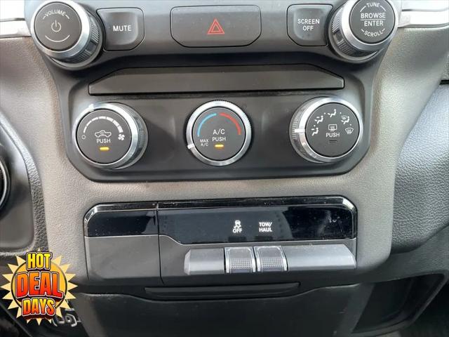 2022 Ram 1500 Big Horn Crew Cab 4x4 5'7" Box