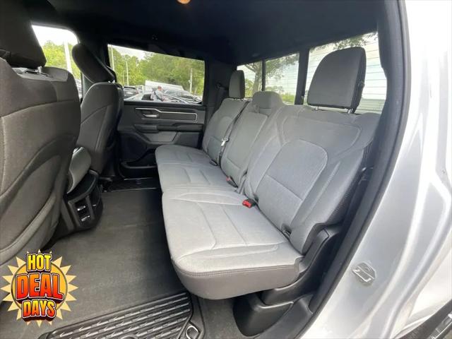 2022 Ram 1500 Big Horn Crew Cab 4x4 5'7" Box