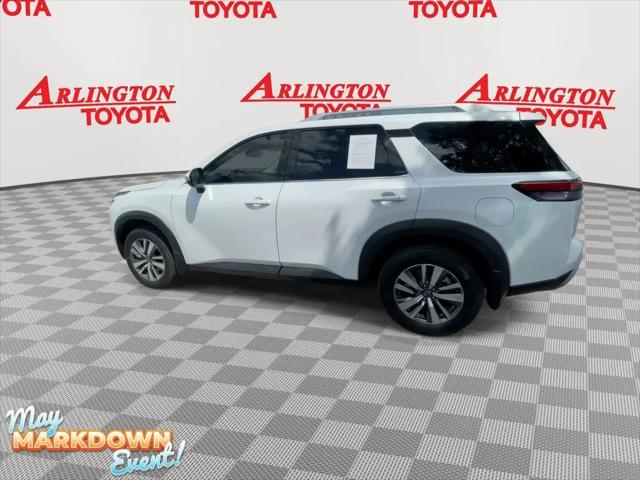 2025 Nissan Pathfinder SL FWD