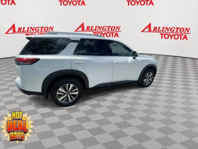 2025 Nissan Pathfinder SL FWD