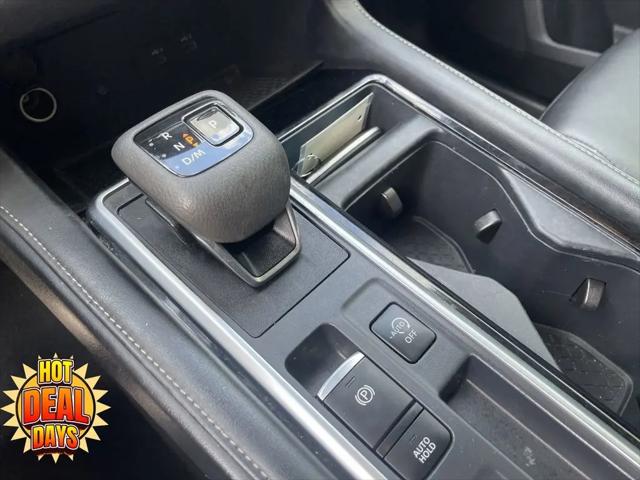 2025 Nissan Pathfinder SL FWD