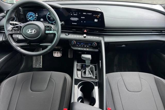 2025 Hyundai Elantra Hybrid SEL Sport