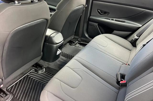 2025 Hyundai Elantra Hybrid SEL Sport