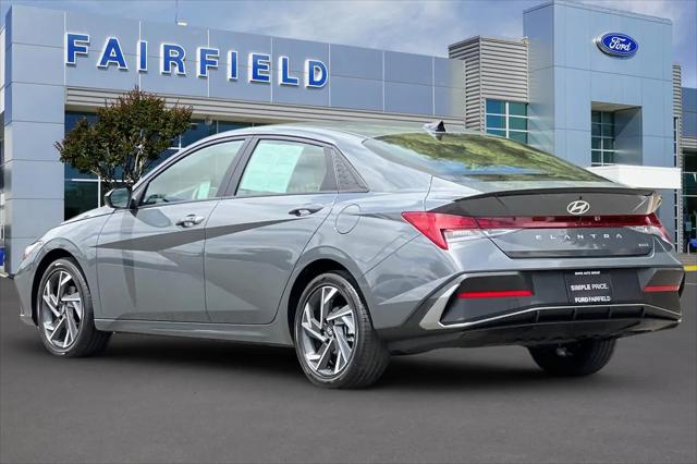 2025 Hyundai Elantra Hybrid SEL Sport