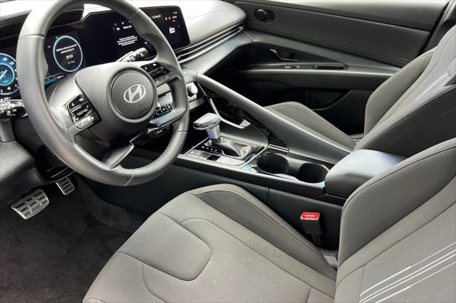 2025 Hyundai Elantra Hybrid SEL Sport