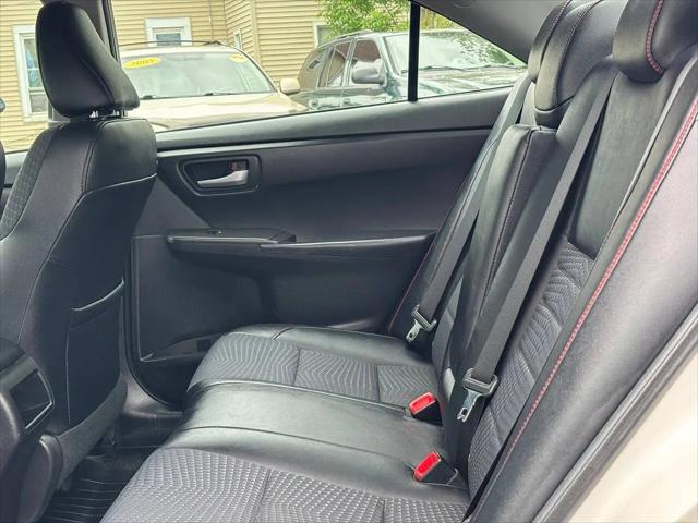 2015 Toyota Camry SE