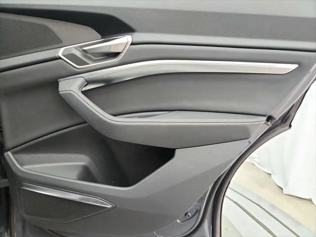 2024 Audi e-tron Premium Plus quattro