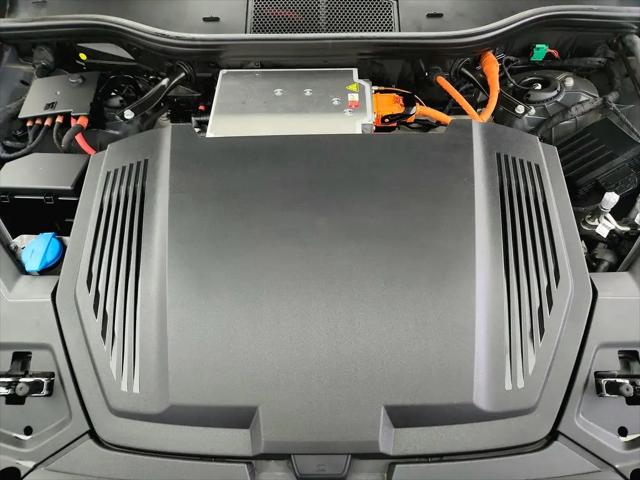 2024 Audi e-tron Premium Plus quattro