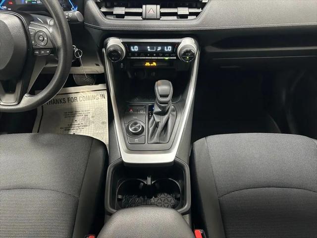 2025 Toyota RAV4 Hybrid LE