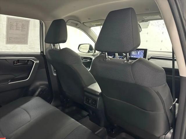2025 Toyota RAV4 Hybrid LE