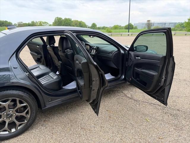 2016 Chrysler 300 300S