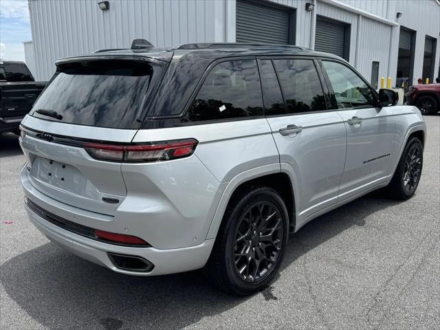 2025 Jeep Grand Cherokee Summit 4x4