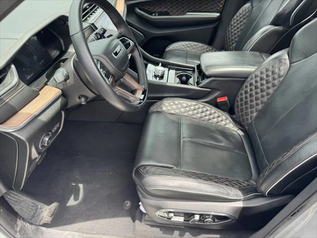 2025 Jeep Grand Cherokee Summit 4x4