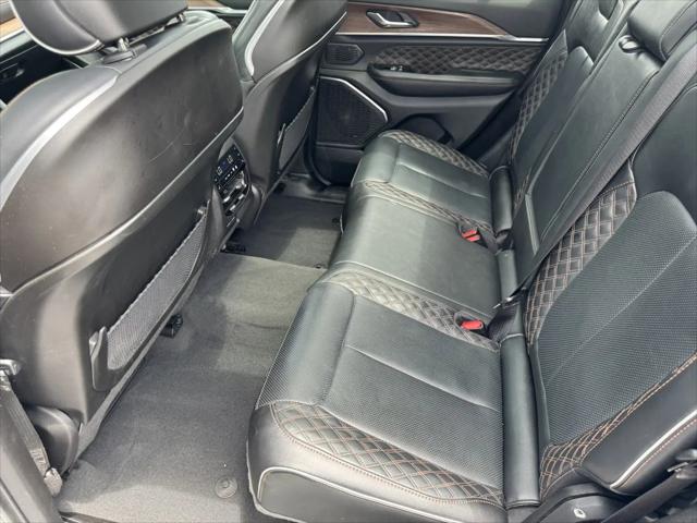 2025 Jeep Grand Cherokee Summit 4x4