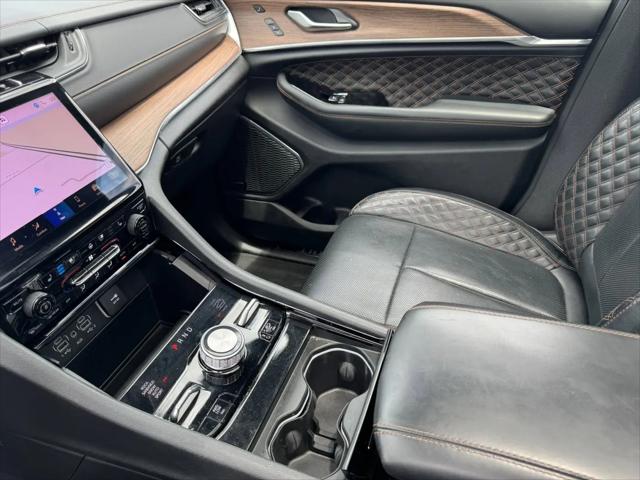 2025 Jeep Grand Cherokee Summit 4x4