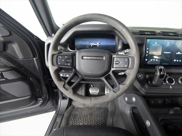 2024 Land Rover Defender 110 P525 V8