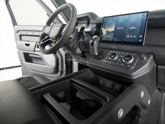 2024 Land Rover Defender 110 P525 V8