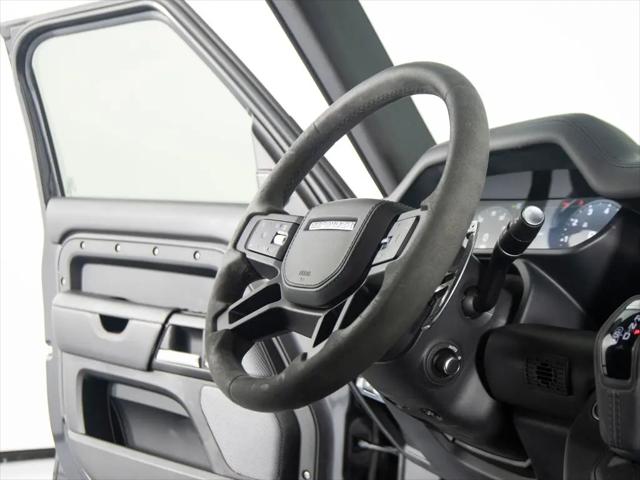 2024 Land Rover Defender 110 P525 V8