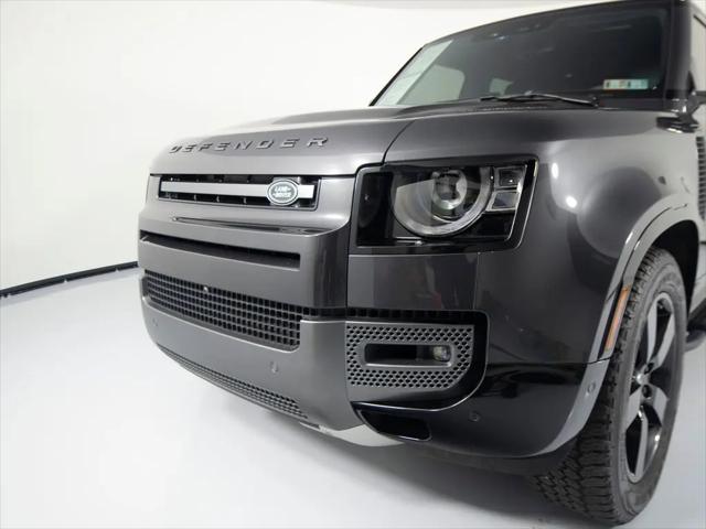 2024 Land Rover Defender 110 P525 V8