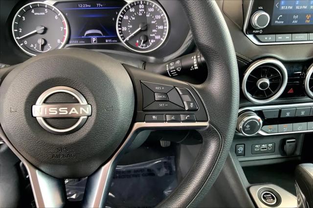 2024 Nissan Sentra SV Xtronic CVT