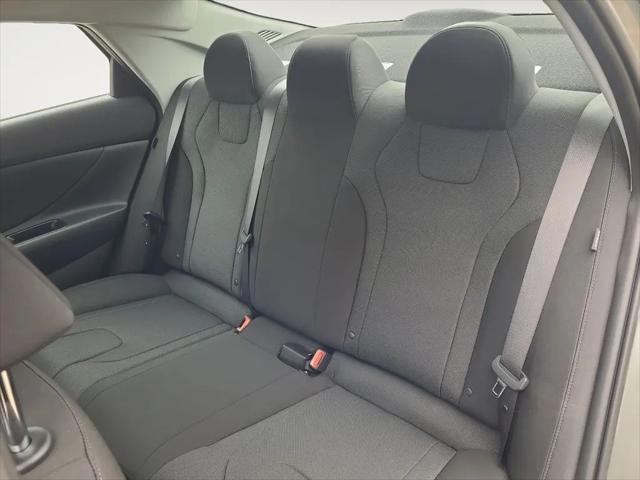 2026 Hyundai Elantra SE