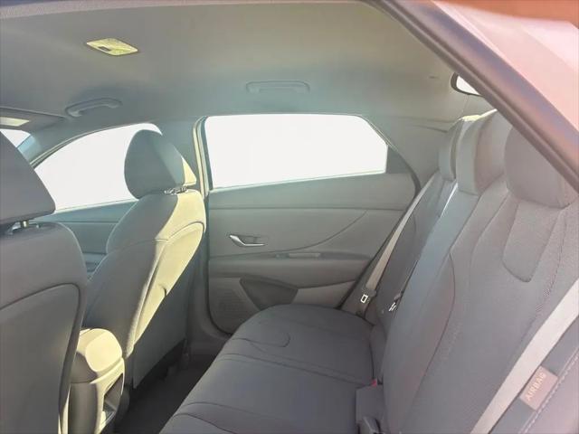 2026 Hyundai Elantra SE