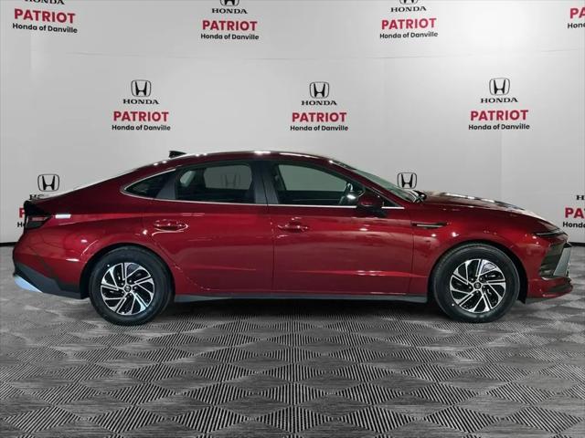 2026 Hyundai Sonata Hybrid Blue