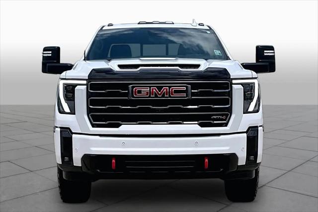 2025 GMC Sierra 2500HD 4WD Crew Cab Standard Bed AT4