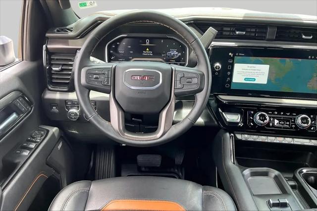 2025 GMC Sierra 2500HD 4WD Crew Cab Standard Bed AT4