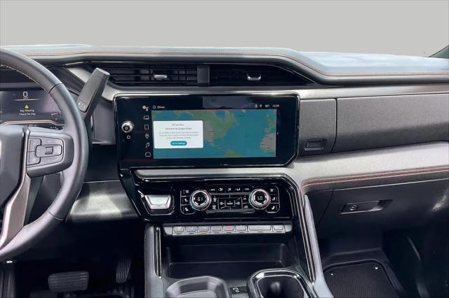 2025 GMC Sierra 2500HD 4WD Crew Cab Standard Bed AT4