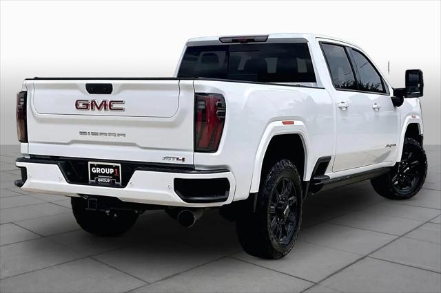 2025 GMC Sierra 2500HD 4WD Crew Cab Standard Bed AT4