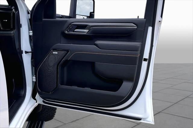 2025 GMC Sierra 2500HD 4WD Crew Cab Standard Bed AT4