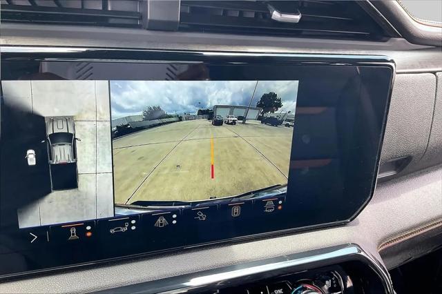 2025 GMC Sierra 2500HD 4WD Crew Cab Standard Bed AT4