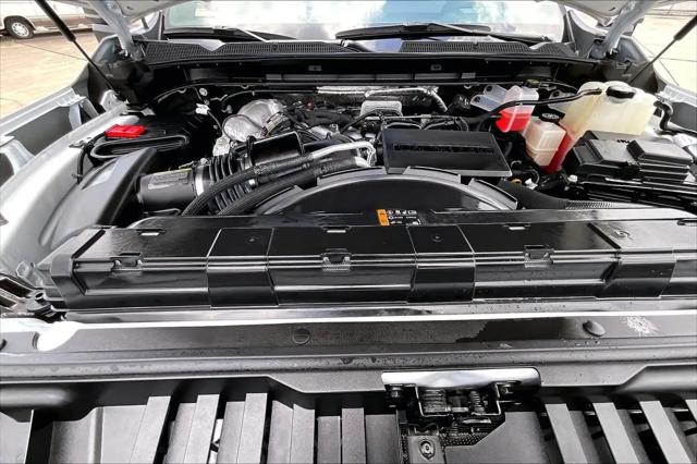 2025 GMC Sierra 2500HD 4WD Crew Cab Standard Bed AT4