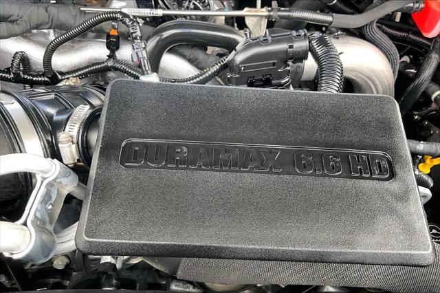 2025 GMC Sierra 2500HD 4WD Crew Cab Standard Bed AT4
