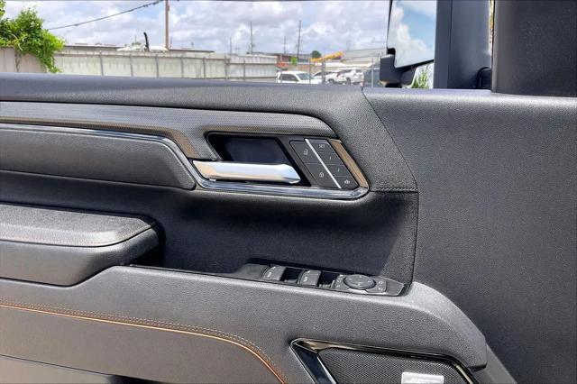 2025 GMC Sierra 2500HD 4WD Crew Cab Standard Bed AT4