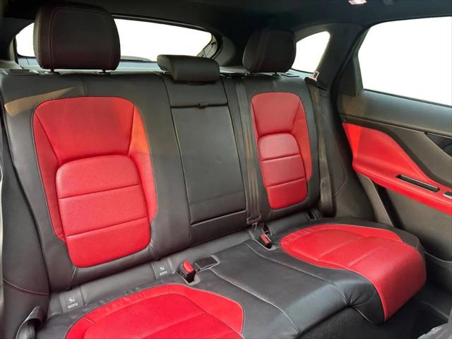 2017 Jaguar F-PACE 35t R-Sport