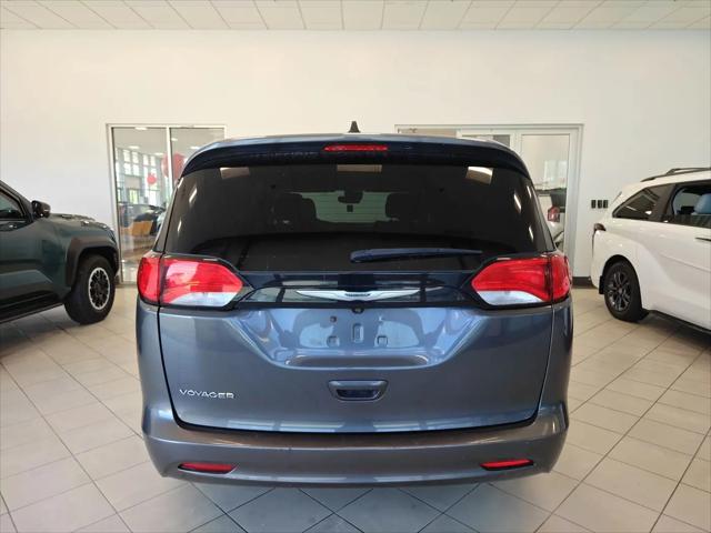 2023 Chrysler Voyager LX