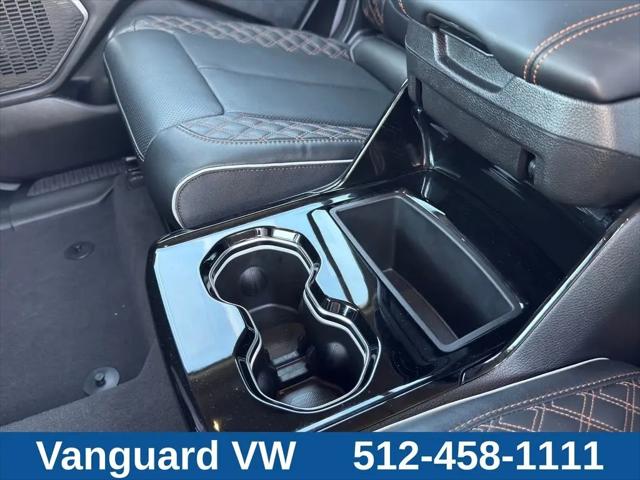 2025 Jeep Grand Cherokee L Summit 4x4