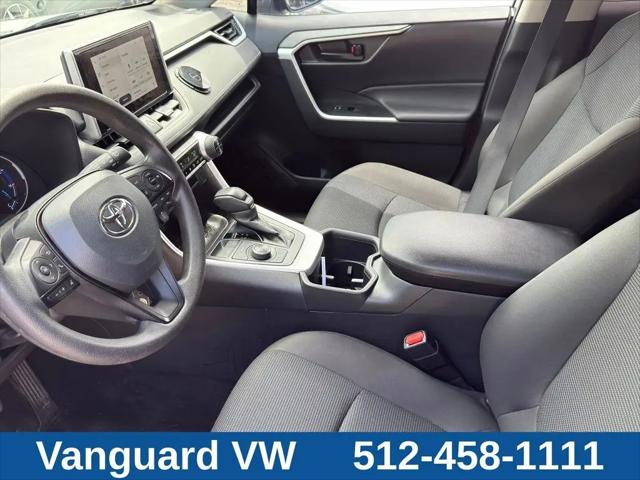 2025 Toyota RAV4 Hybrid LE