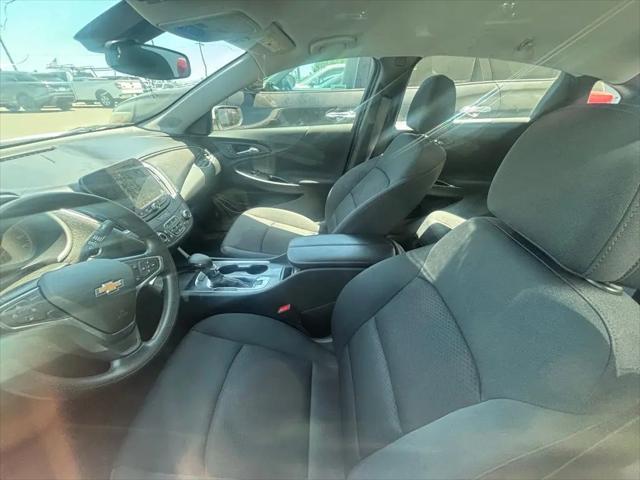 2022 Chevrolet Malibu FWD LT