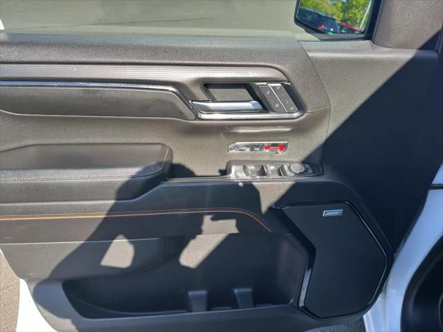 2022 GMC Sierra 1500 4WD Crew Cab Short Box AT4