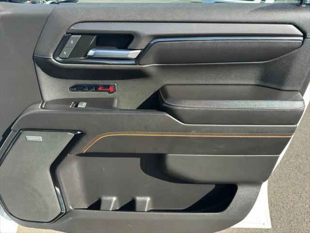 2022 GMC Sierra 1500 4WD Crew Cab Short Box AT4