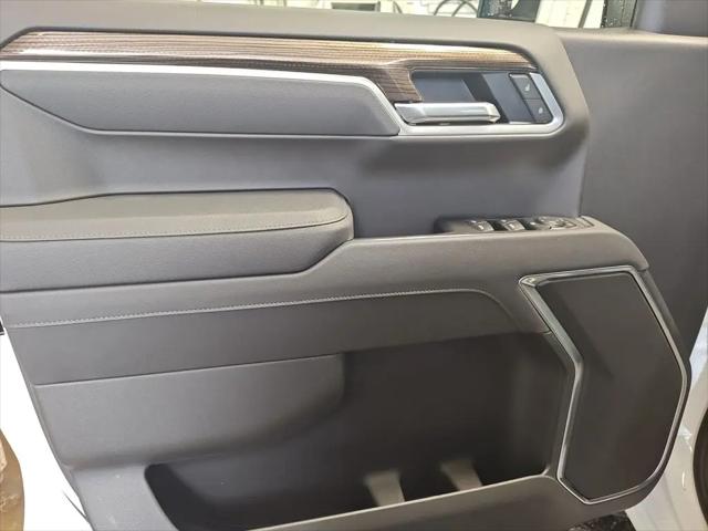 2026 Chevrolet Silverado 1500 4WD Crew Cab Short Bed LT with 2FL