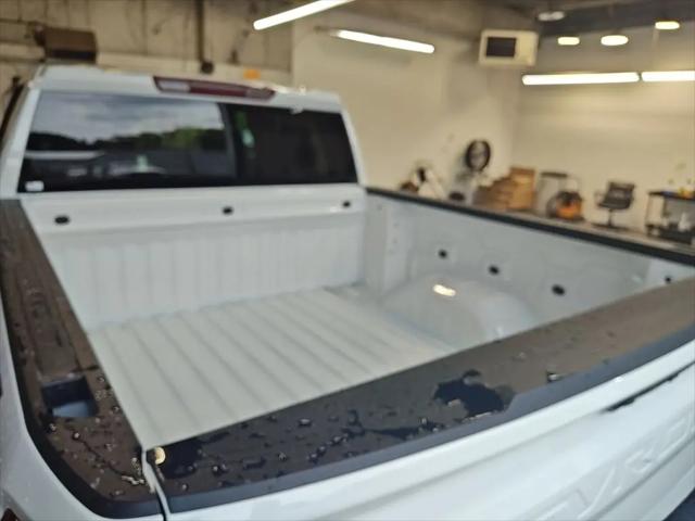 2026 Chevrolet Silverado 1500 4WD Crew Cab Short Bed LT with 2FL