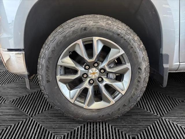 2026 Chevrolet Silverado 1500 4WD Crew Cab Short Bed LT with 2FL