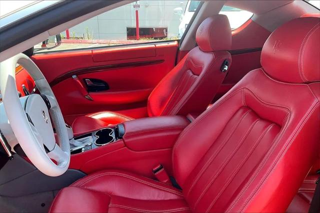 2009 Maserati GranTurismo Standard