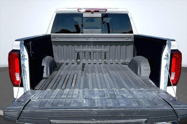 2023 GMC Sierra 1500 4WD Crew Cab Short Box Denali