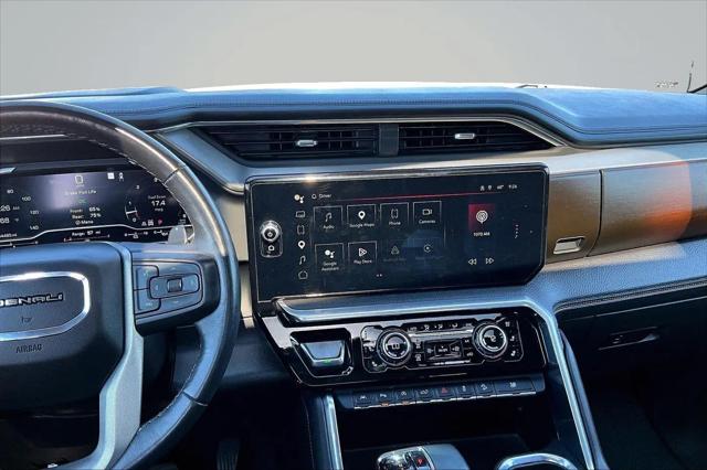 2023 GMC Sierra 1500 4WD Crew Cab Short Box Denali