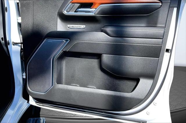2023 GMC Sierra 1500 4WD Crew Cab Short Box Denali